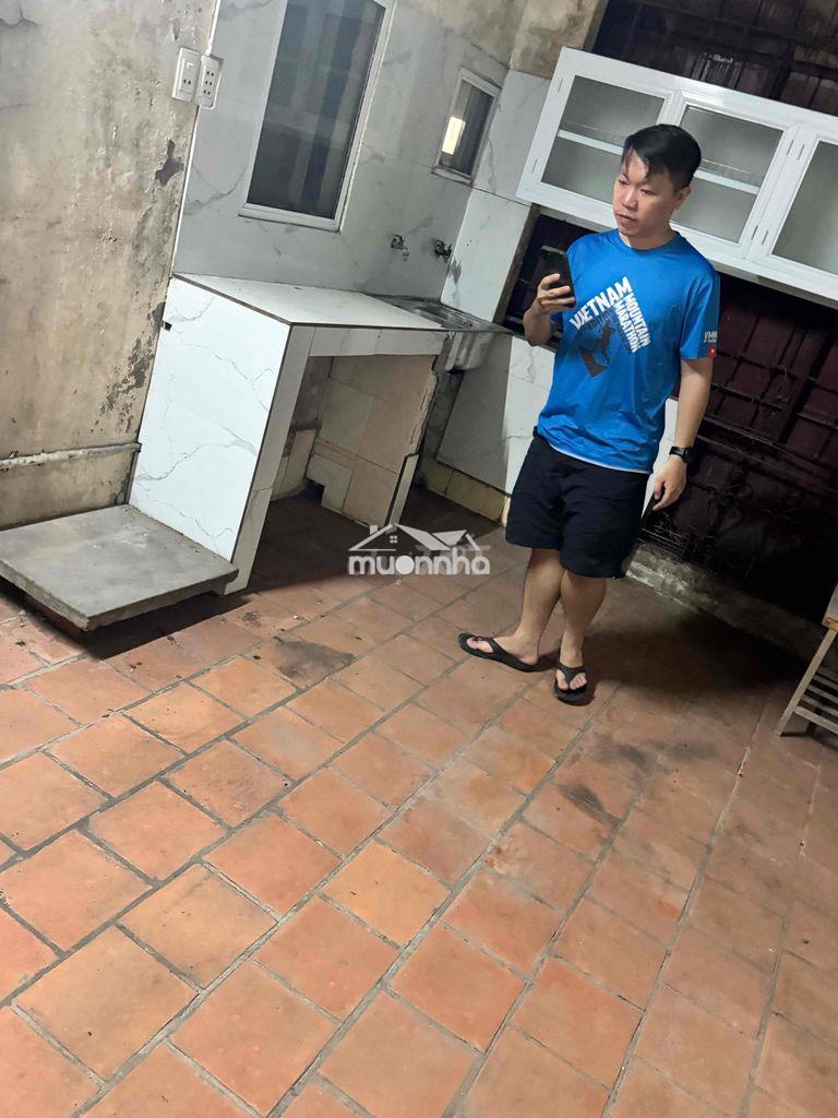 Cho thuê nhà nguyên căn phố huế trung tâm quận đầy đủ trang thiết bị. - Ảnh 3