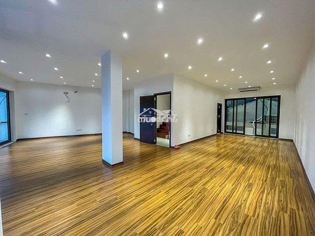 👉 Cho thuê nhà hxh huỳnh văn bánh_9x20m_trệt 4 lầu, thang máy. - Ảnh 2