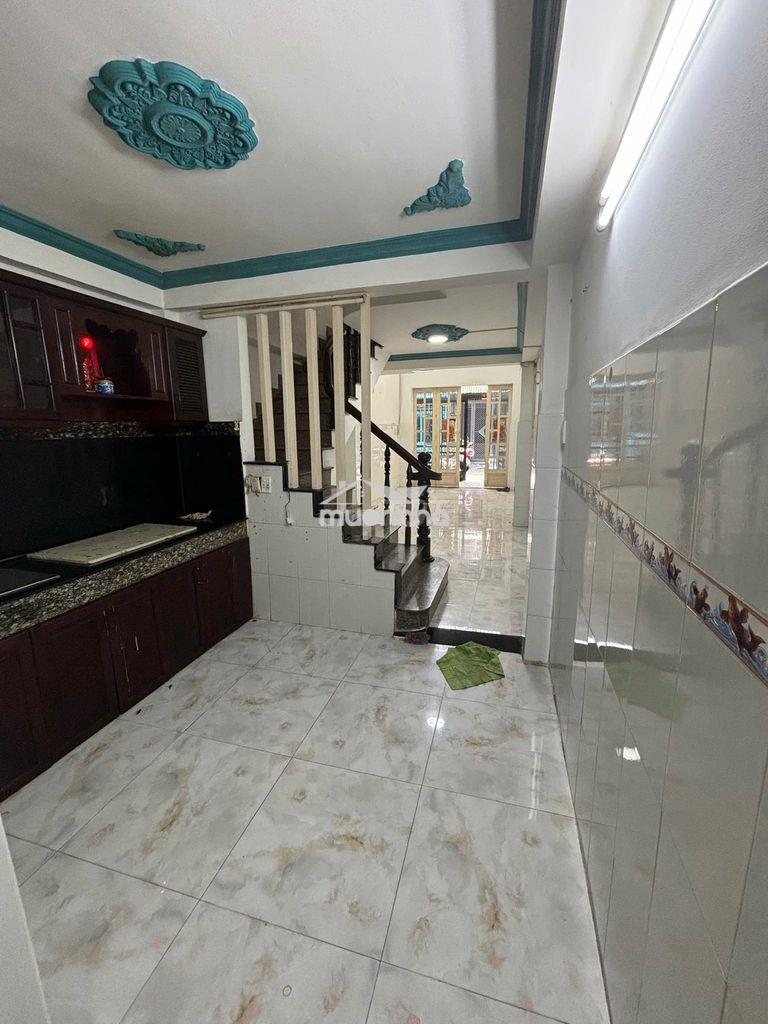 Nhà hẻm xe hơi lạc long quân, trệt 2 lầu, 3pn 3wc, 3.5x12m
