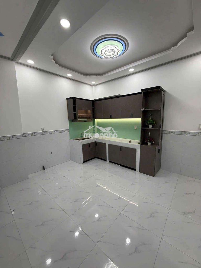 Nhà đẹp 3 phòng ngủ 2 lầu wa rẻ vô ở liền nhà mới - Ảnh 3