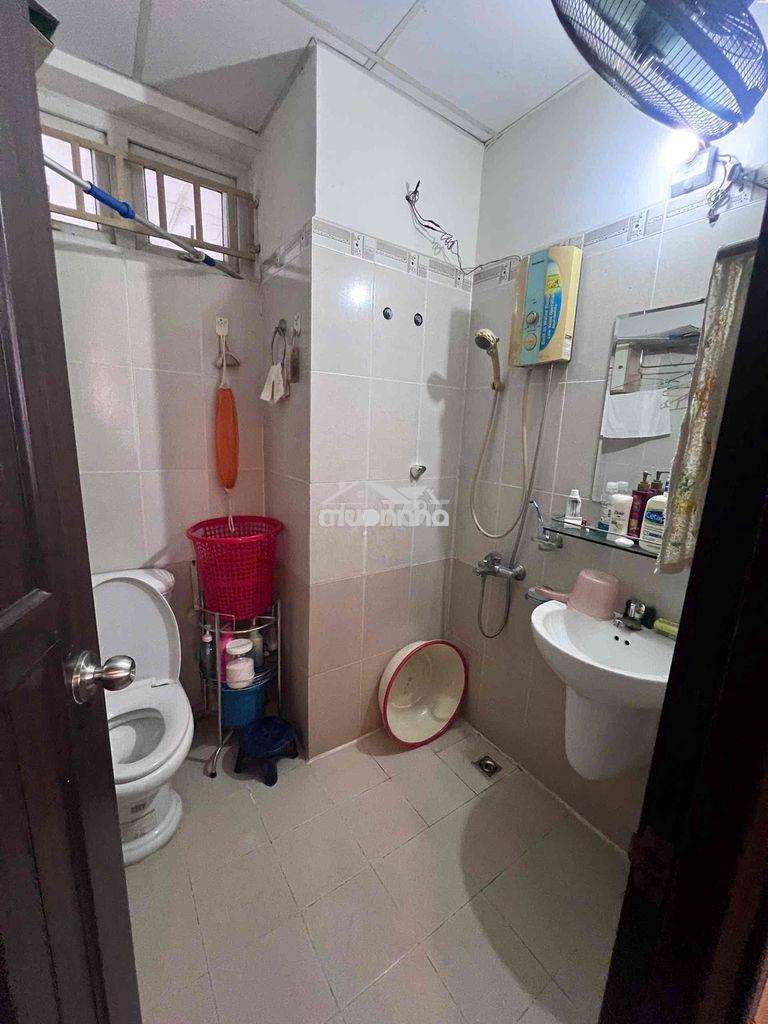 Cần bán căn hộ võ đình q12 sổ riêng 2 pn 2 wc chỉ 2050 - Ảnh 2
