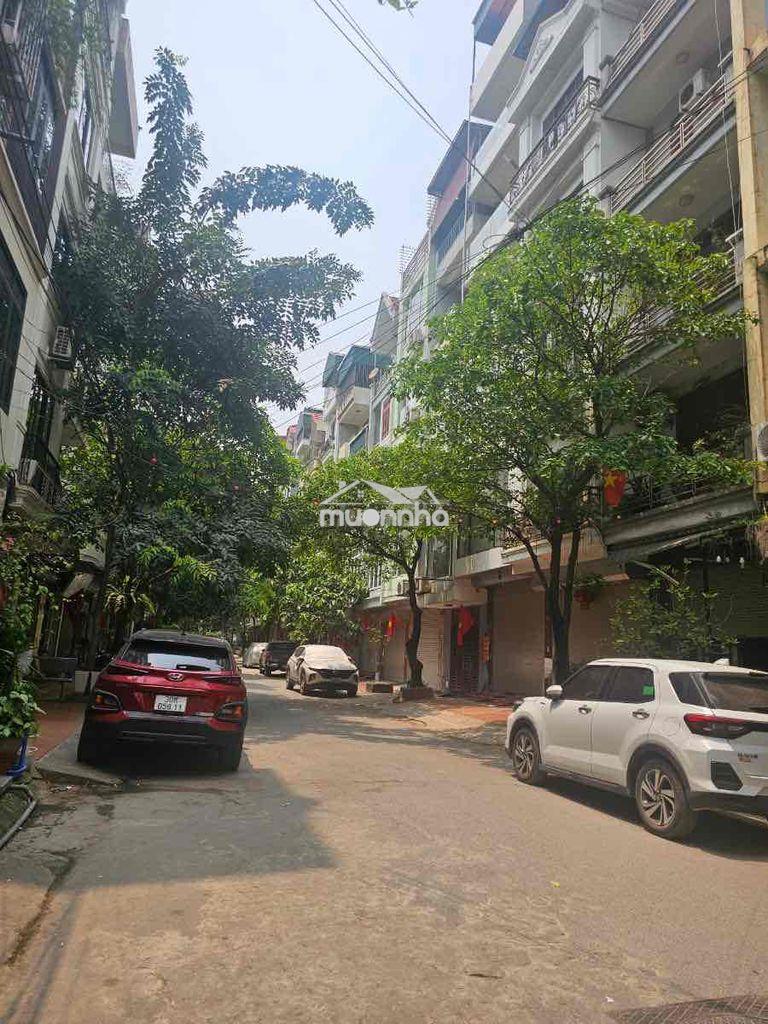 Cho thuê nhà phân lô hoàng quốc việt ô tô tránh 65m 5 tầng 20 triệu