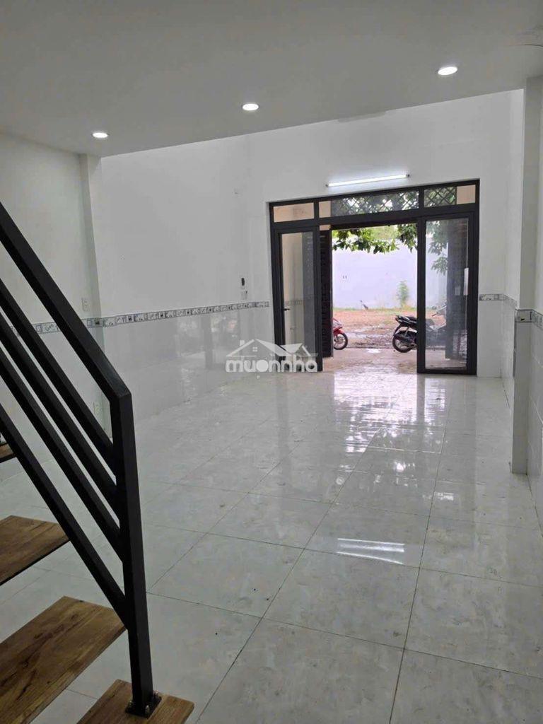 Nhà đổ lửng 4x18m, hẻm bà điểm 4 gần trường bùi văn ngữ xã bà điểm cũ - Ảnh 2