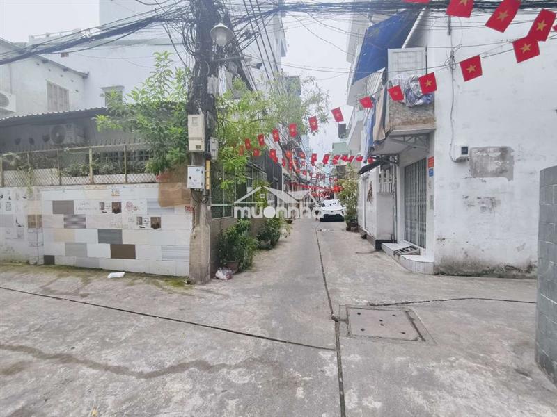 Ngân hàng thanh lý - hẻm ô tô vào tận nhà - ngang bề thế 5.3m. 90tr/m2