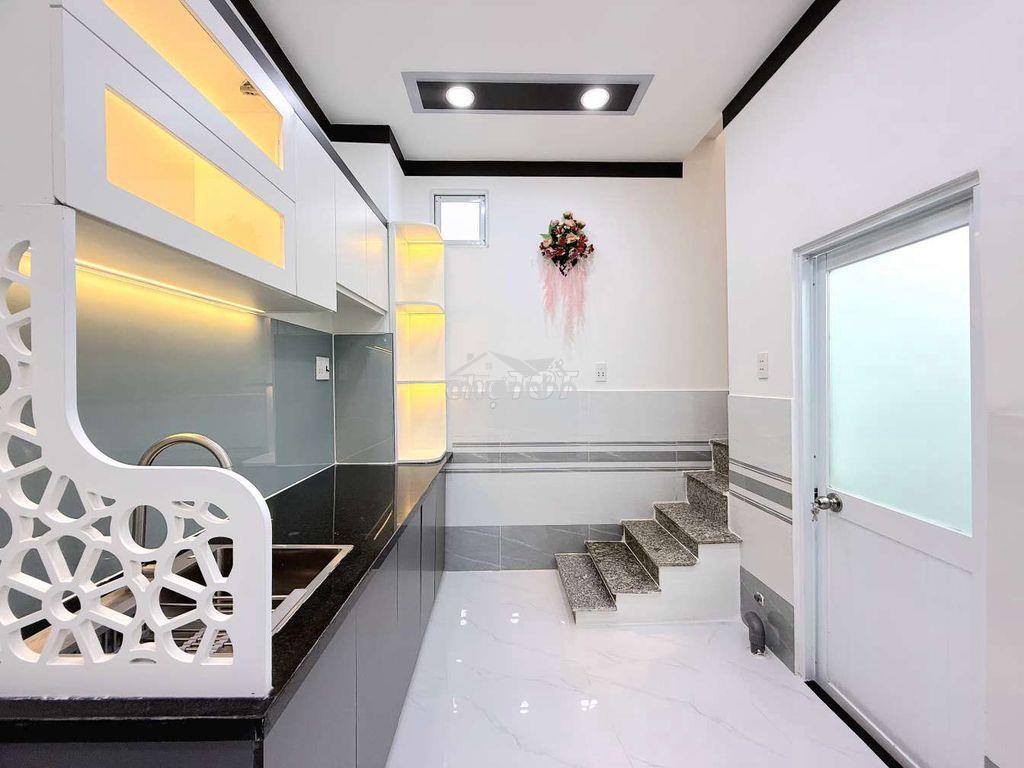 Nhà 3.7x5m 1 lầu hẻm 3m huỳnh tấn phát 790tr - Ảnh 3