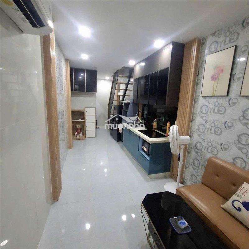 Nhà nc mới full nội thất xịn tr 2 lầu 2pn 3vs ng.thị minh khai p5 q3