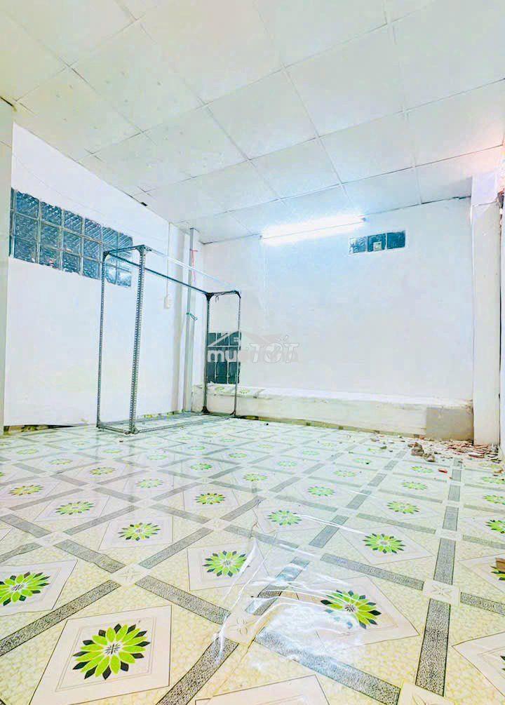 Nhà sau căn mt tạ quang bửu p3-q8 gần parc mall - Ảnh 3
