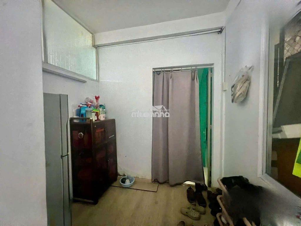 ❤️❤️ Chính chủ gởi bán căn hộ lầu 2 thang bộ chung - Ảnh 2