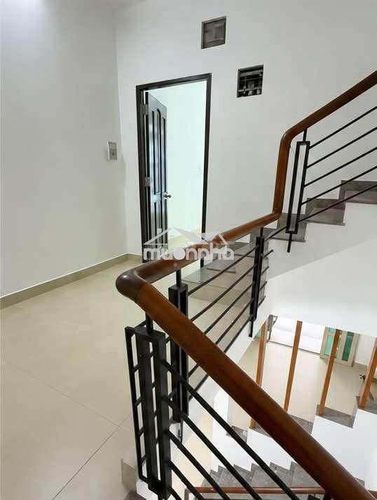 Hẻm nhựa 5m thông đẹp vườn lài dt:3,2x16 trệt 1 gác đúc khu dân trí - Ảnh 3