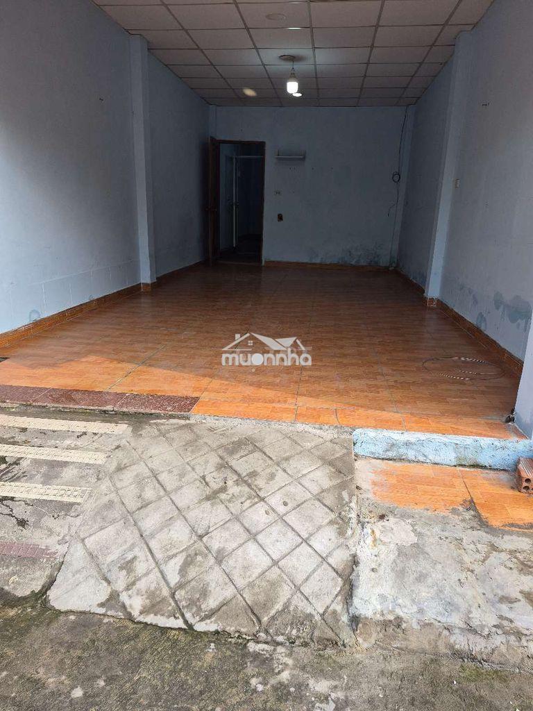 Mặt tiền đường mua bán 