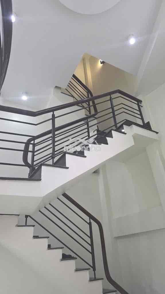 Nhà 3 phòng ngủ 3,3x10 hoà hảo. hẻn rộng - Ảnh 2