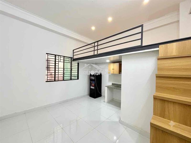 🔥Cho thuê phòng gác cửa sổ lớn thoáng ngay huỳnh văn bánh