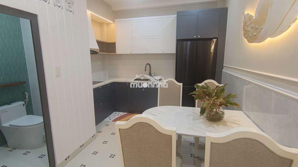 Nhà đẹp phú nhuận, 52m2, 9.5 tỉ, 4 tầng, 5pn, cô giang, giáp quận 1 - 3