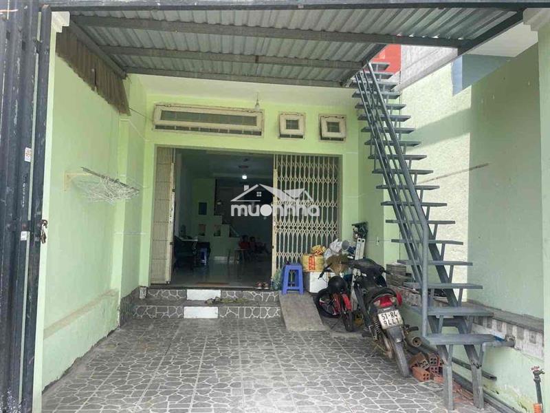 Nhà tx33. trệt lầu 2pn 2wc. đường xe hơi