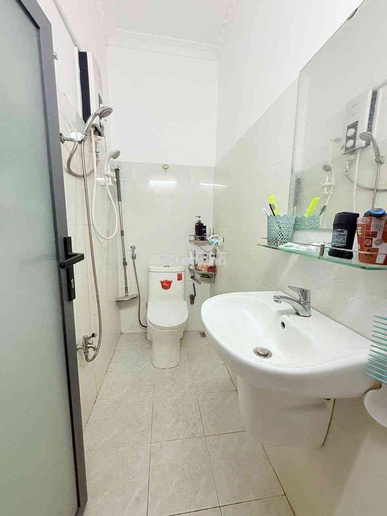 Bán nhà 4 phòng ngủ huỳnh tấn phát gần nguyễn thị thập hẻm ôtô 4.99 tỷ - Ảnh 3