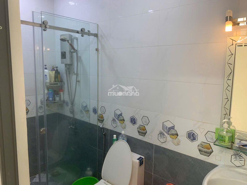 Nhà đang sử dụng còn khá mới quý anh chị về có thể ở ngay - Ảnh 4