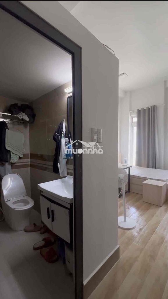 ‼️Phòng ban công full nội thất 25m2 còn sơn mới ngay ngã tư phú nhuận‼️ - Ảnh 3