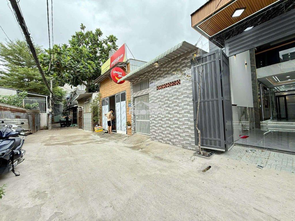 Bán nhà 4x15m 1lững 3 lầu đường 5m xe hơi lê văn khương - 2