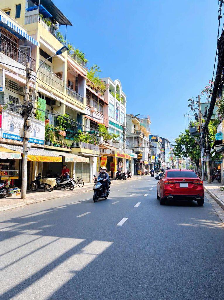 Bán nhà đẹp 5tầng 54m chỉ 6 tỷ hơn q.phú nhuận khu phan đình phùng