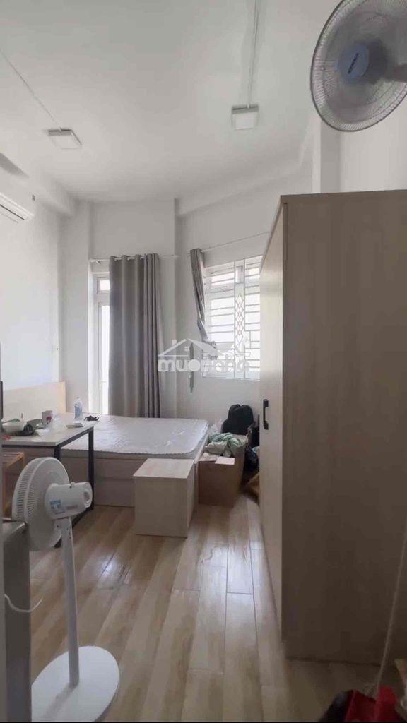 ‼️Phòng ban công full nội thất 25m2 còn sơn mới ngay ngã tư phú nhuận‼️ - Ảnh 2