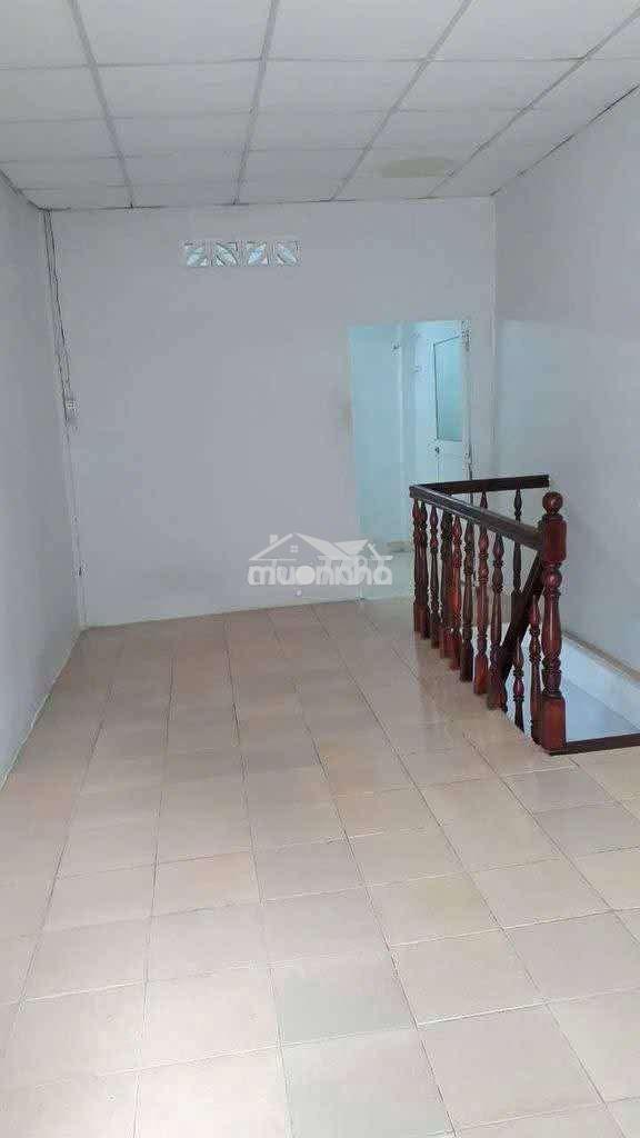 Cho thuê nhà 8tr/ nguyễn tri phương, p.9, q.10 - Ảnh 4