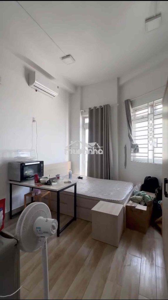 ‼️Phòng ban công full nội thất 25m2 còn sơn mới ngay ngã tư phú nhuận‼️