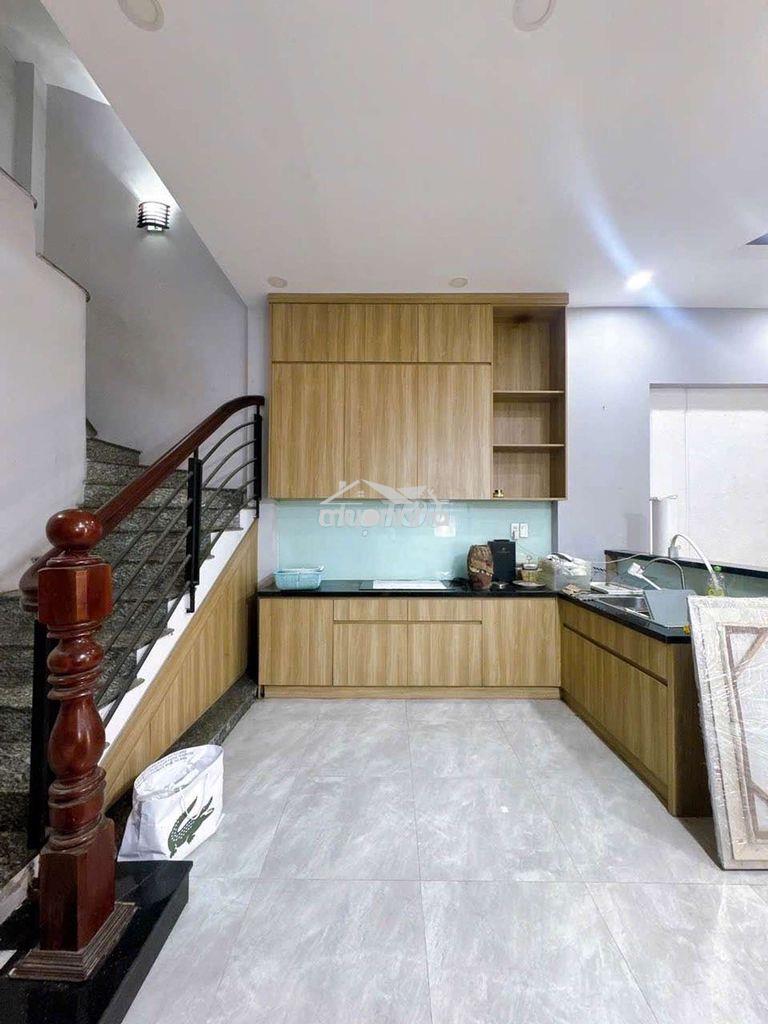 Đường nhựa trải tới nhà, quang trung gò vấp