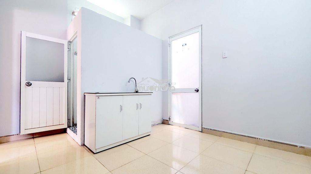 1/10 trống ! phòng không nội thất, 1 pk+1 pn, sẵn bếp + máy lạnh !!!!! - Ảnh 3