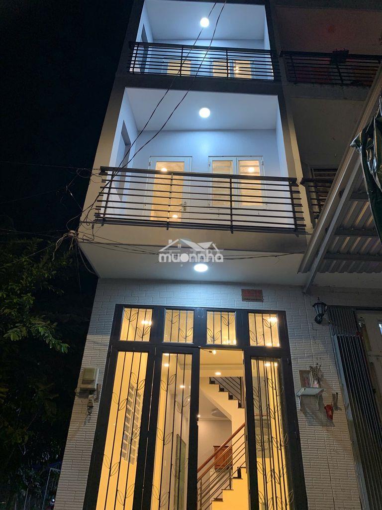 Mình cần cho thuê căn nhà 4pn, đối điện hẻm 1288 lê văn lương