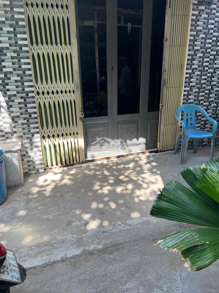 Nhà nguyên căn 6triệu