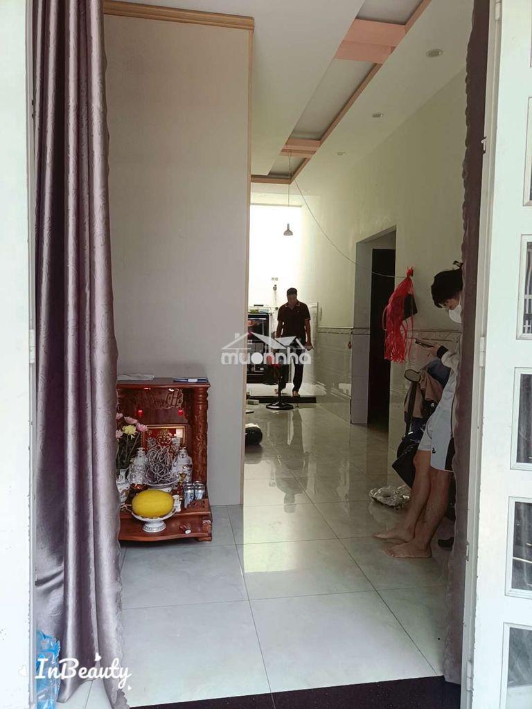 Nhà gần chợ bình thành,2 phòng ngủ.sạch sẽ 