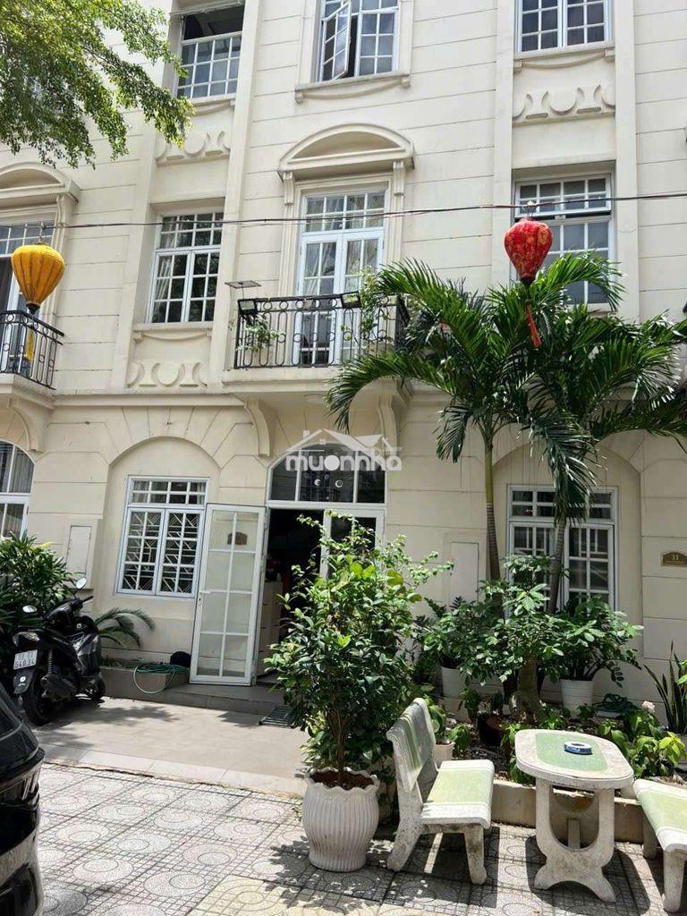 Chuyển nhượng nhà phố trong khu compound cao cấp chỉ 38 căn nhà phố - 2
