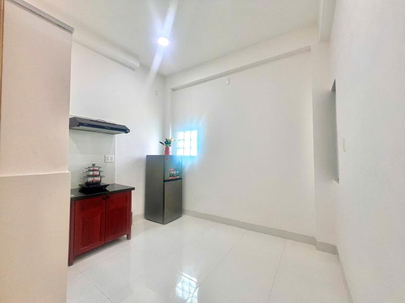 Phòng mới xây thoáng gần đại học văn hiến tân phú