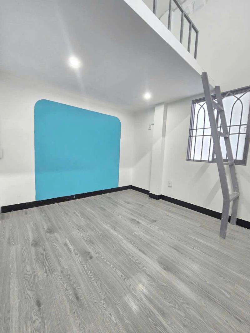 Cho thuê căn hộ duplex (gác) cửa sổ lớn (gần chợ bà chiểu) | lê quang định, bình thạnh  - Ảnh 4
