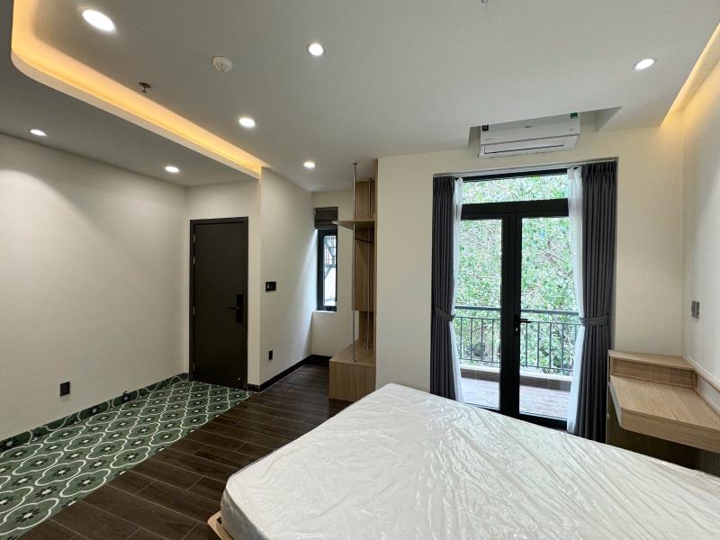 Cho thuê căn hộ studio gần sân bay, cv gia đình, bv tâm anh full nội thất, bancong lớn. 