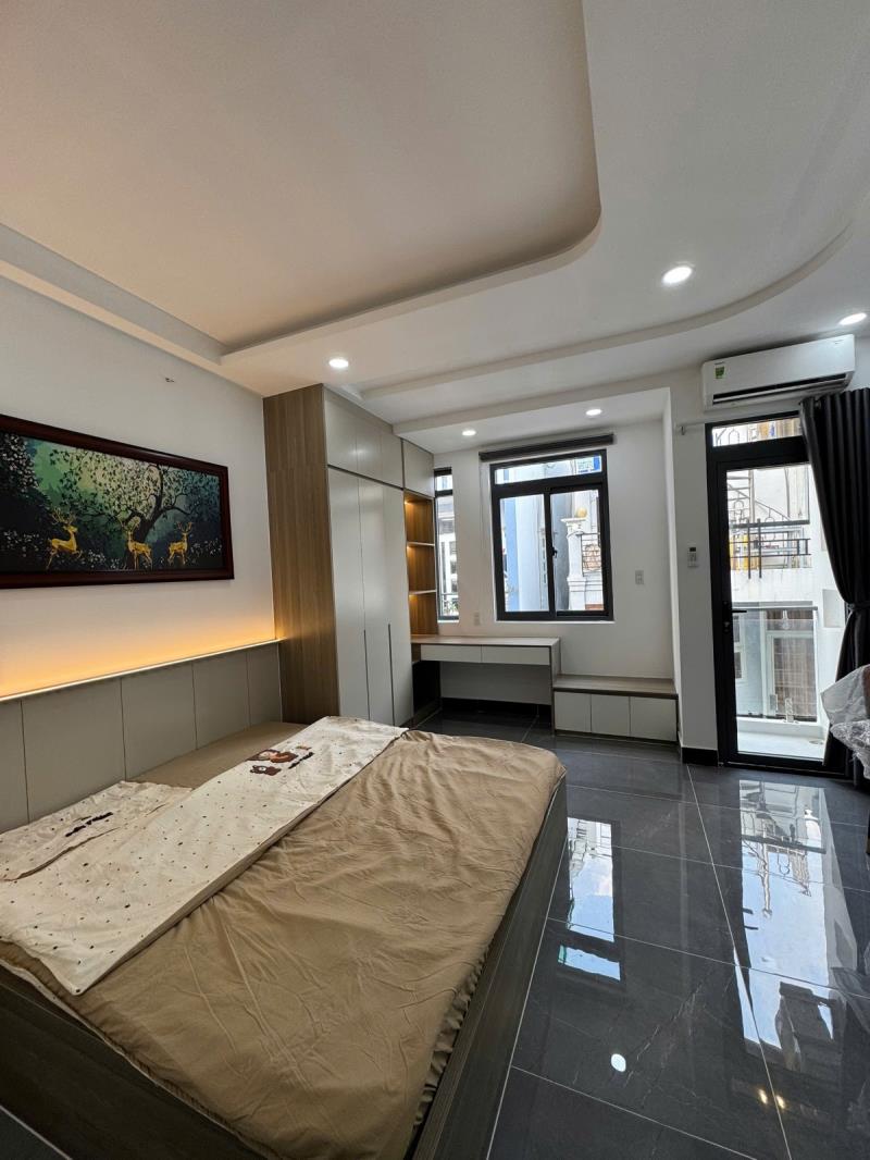 Căn hộ ban công, cửa sổ thoáng - thích quang đức, phú nhuận gần quận 1, 3 sân bay