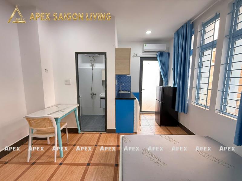 Căn hộ studio mới full nội thất - có ban công - gần hàng xanh - nguyễn gia trí - bình thạnh
