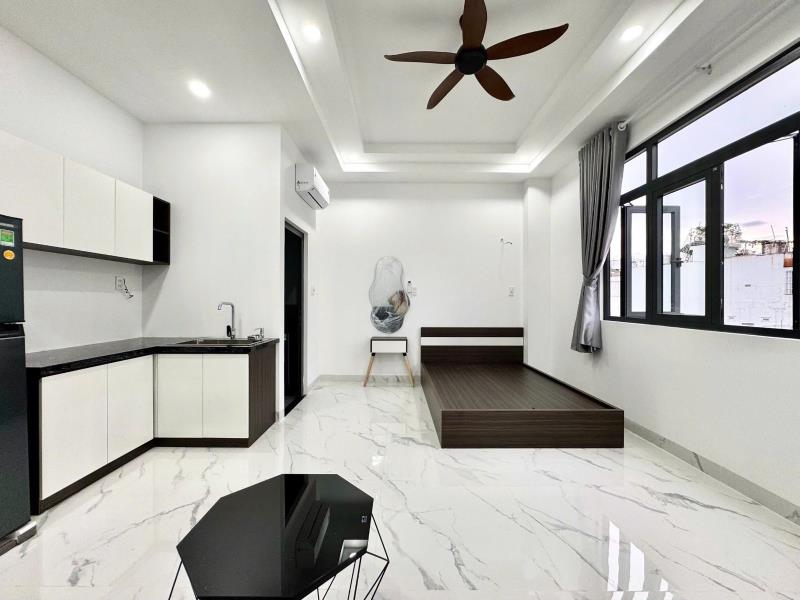 🏡 Studio nằm trên đường thoại ngọc hầu – full tiện nghi, cửa sổ trời thoáng mát – gần đầm sen, lũy bán bích, âu cơ –gần đại học công thương , văn hiến