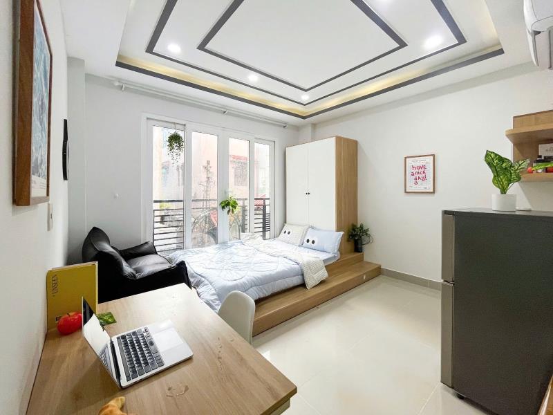Cho thuê căn hộ full nội thất ban công lớn thoáng phan đăng lưu phú nhuận, sát bên bình thạnh, q1