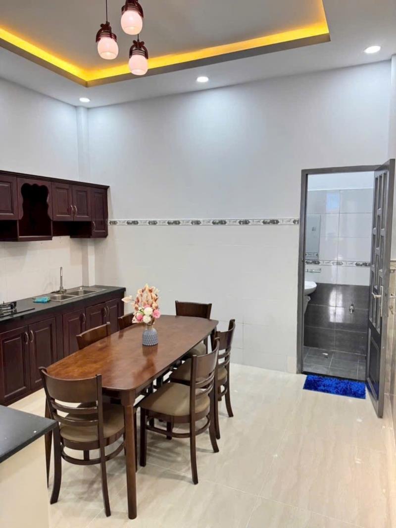 Gần tô ngọc vân – nhà mới 3 tầng 4pn – hẻm 7m – full nội thất – 5.5 tỷ - Ảnh 2