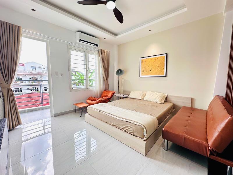 Cho thuê căn hộ có ban công thoáng full nội thất xô viết nghệ tĩnh bình thạnh, sát q1, gần ngã tư hàng  - Ảnh 2