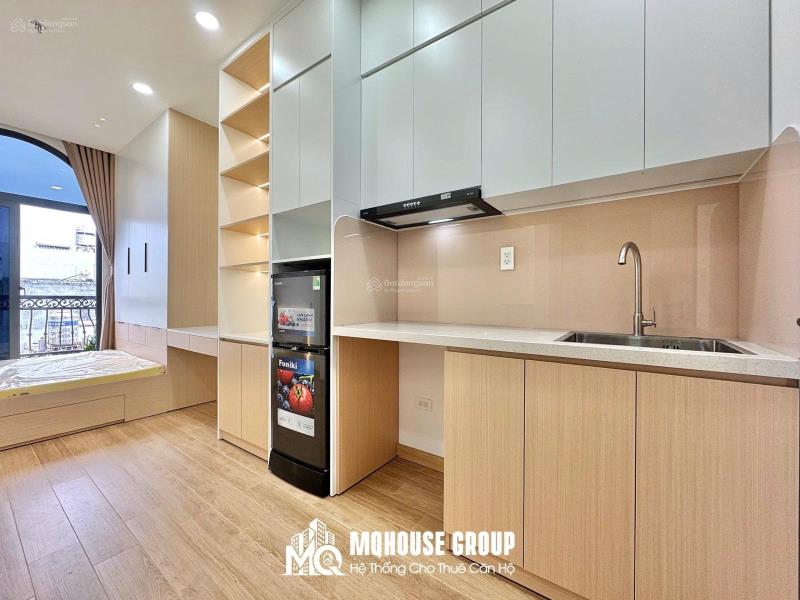 Phòng mới xây 100% ngay trung tâm tân bình, nhà ga t3, cách metro chỉ 5 phút. dt 28m². vị trí: huỳnh văn nghệ phường 15 tân bình. tuyến đường tiếp giáp: phạm văn bạch, tân sơn, trường chinh,... full - Ảnh 4