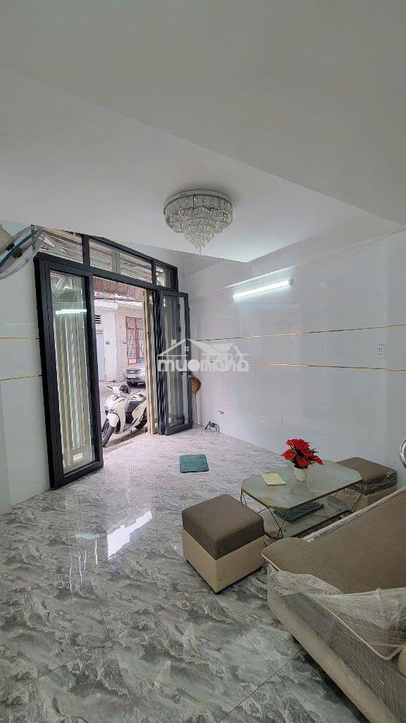 Nhà hẻm xe hơi lạc long quân, trệt lửng 2 lầu, 2pn, 3.5x8m - Ảnh 2