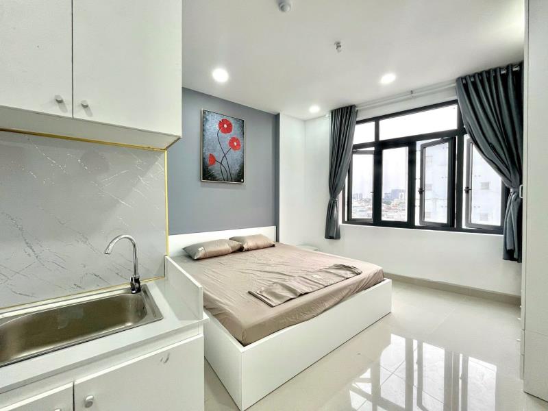 Studio - mặt tiền lê văn sỹ, cửa sổ lớn lấy ánh sáng trời, full nội thất