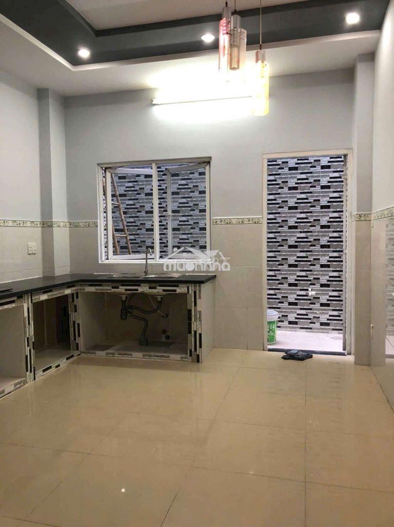 Cho thuê nhà 2 lầu, 4pn, 4wc, hẻm 6m hương lộ 2 . gần bốn xã - Ảnh 3