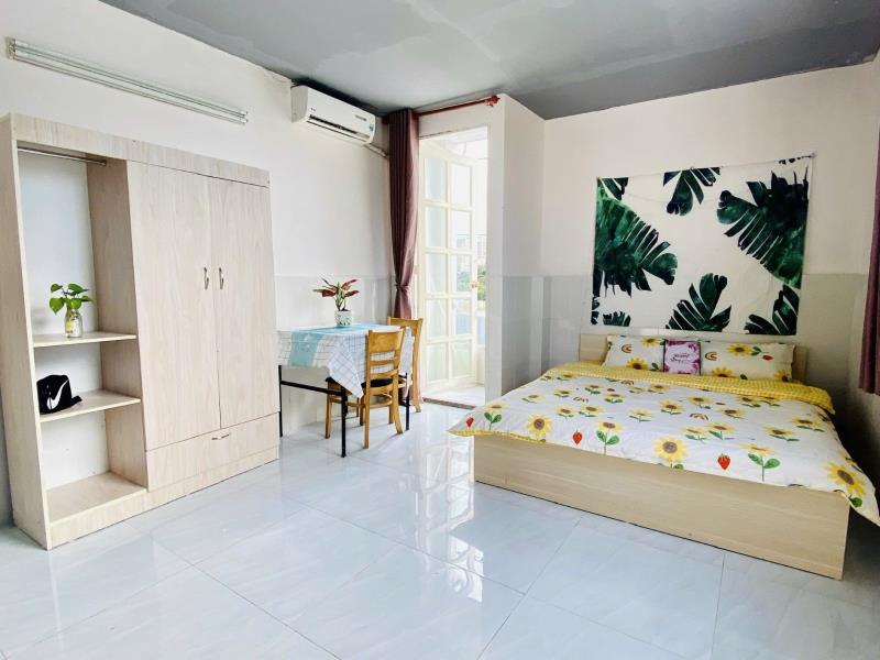 [Cho thuê] căn hộ studio có ban công đầy đủ tiện nghi, vị trí trung tâm quận 1