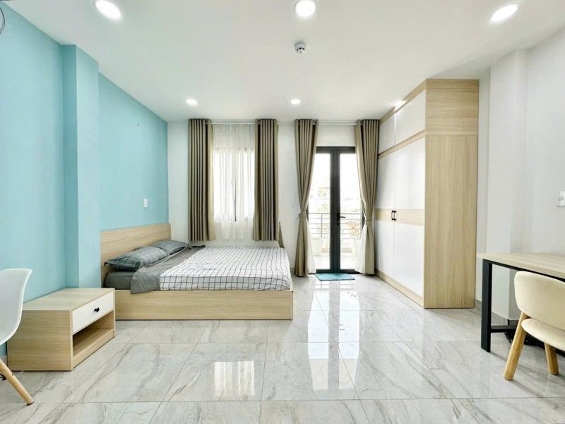 Cho thuê căn hộ rộng có ban công thoáng mát full nội thất đường thích quảng đức quận phú nhuận, sát q1, q3