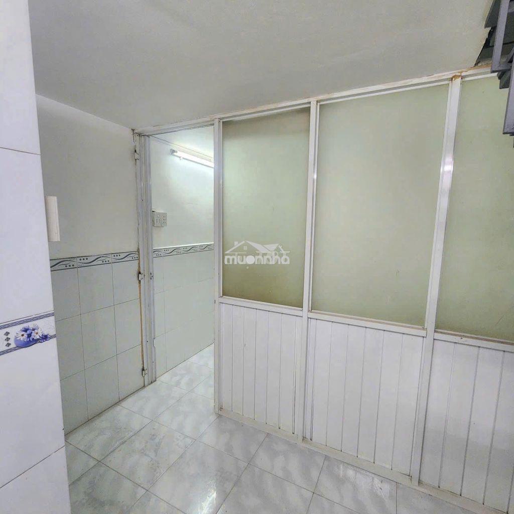 Nhà hẻm lạc long quân q11 - Ảnh 4