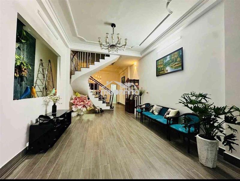 Nhỉnh 4ty | quang trung | 4x12 | hxh | 3 tầng | 3pn | shr