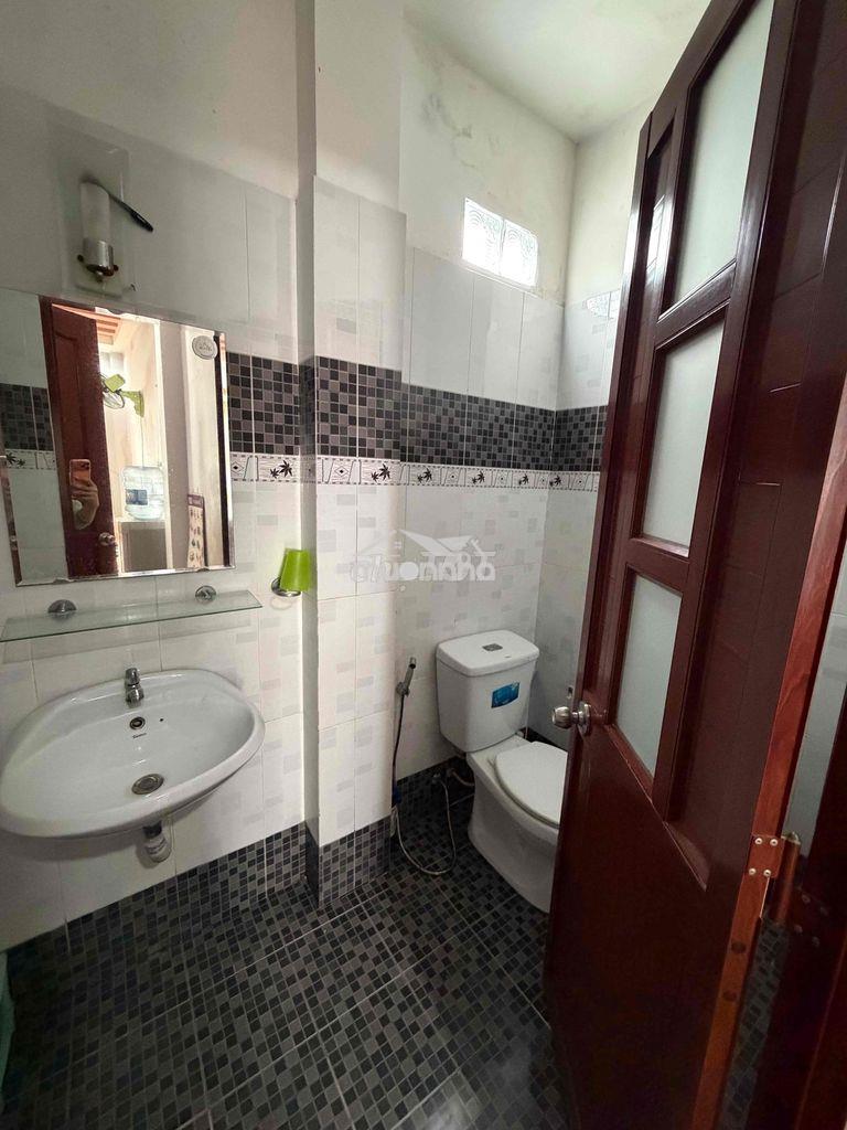 Bán nhà hẻm 3m đường hồ bá kiện 33m2 ( 4 tầng) nội thất đầy đủ 5.8ty